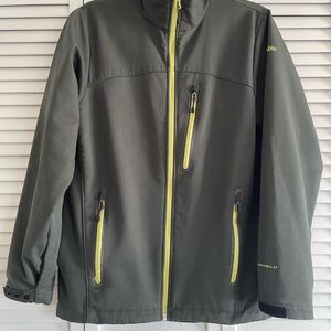 Columbia Men’s Green Softshell Jacket